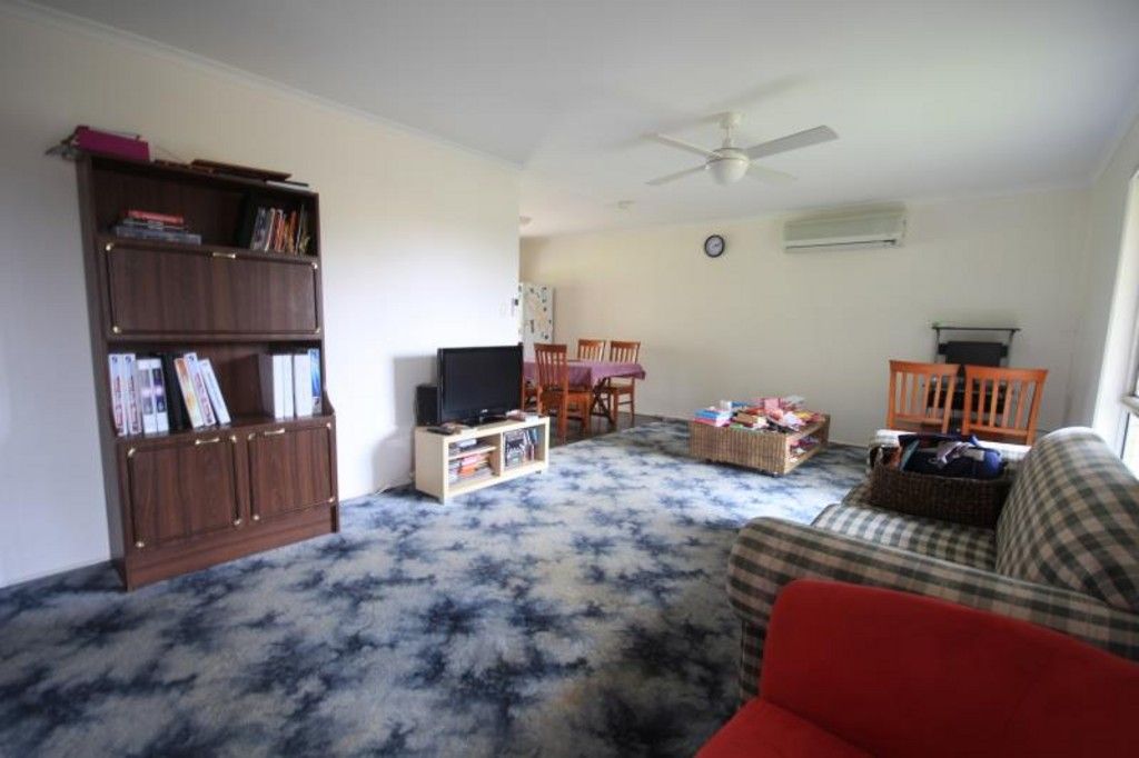 98 Zetland Street, UPPER MOUNT GRAVATT, QLD 4122