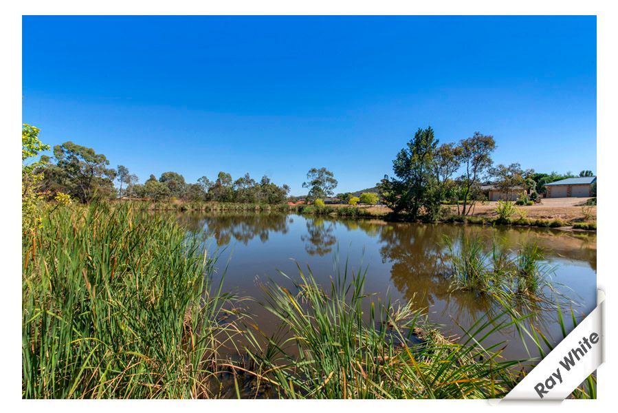 4 Redwood Avenue, JERRABOMBERRA NSW 2619