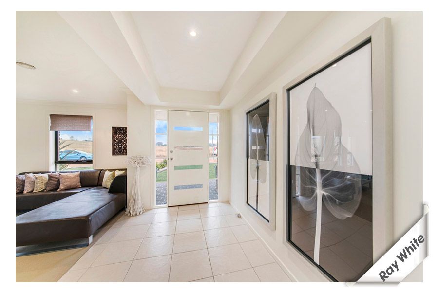 48 Henry Sutton Circuit, DUNLOP, ACT 2615