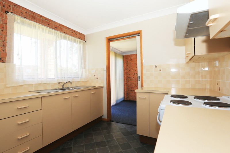 2/331 Princes Highway, BOMADERRY, NSW 2541