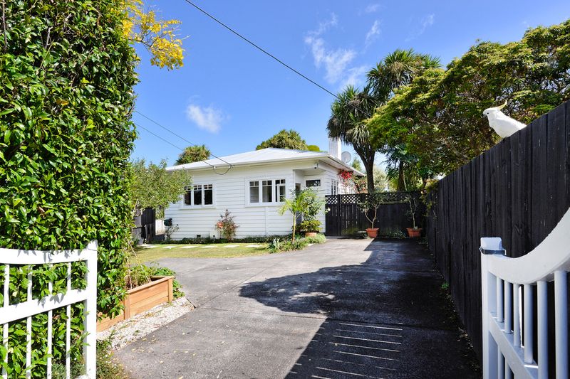 House 55 Canal Road, Avondale, Auckland City