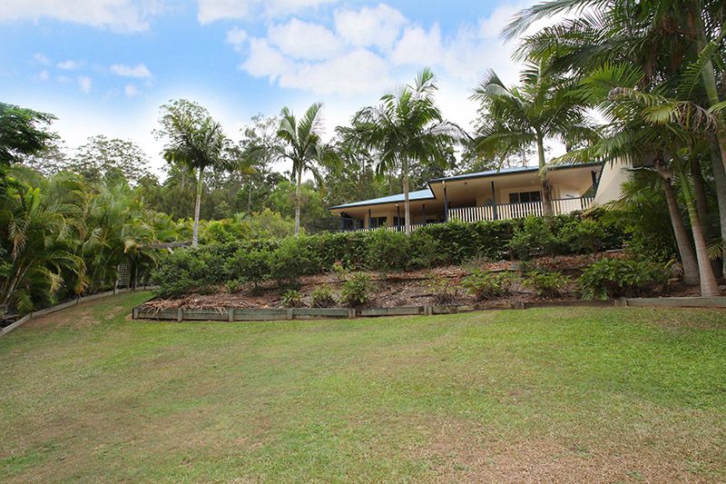 12 Bushbird Court, DIDDILLIBAH, QLD 4559