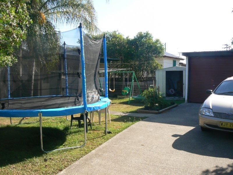 TAREE, NSW 2430