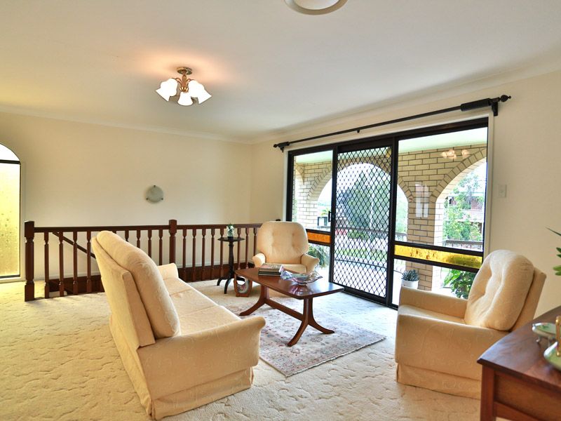 25 Sauterne Street, CARSELDINE, QLD 4034