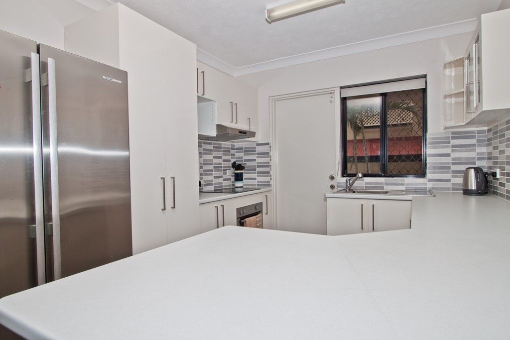 2/21 Regent Street, WOOLLOONGABBA, QLD 4102