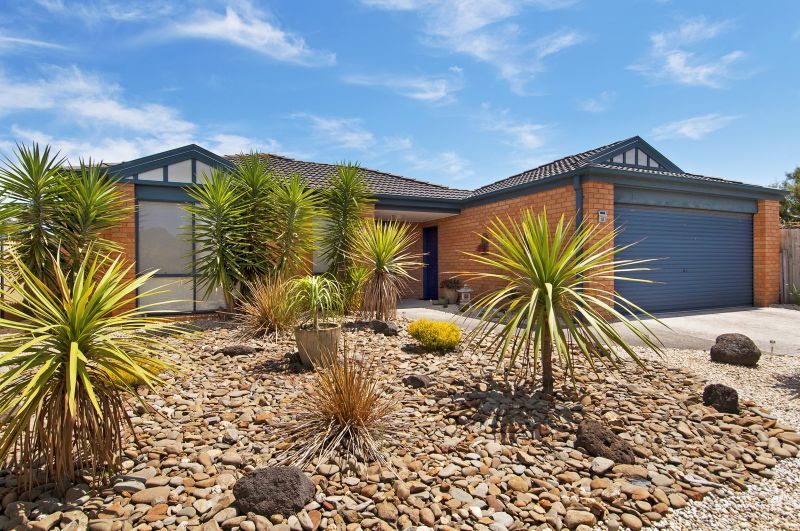 16 Clifton Park Drive, CARRUM DOWNS VIC 3201