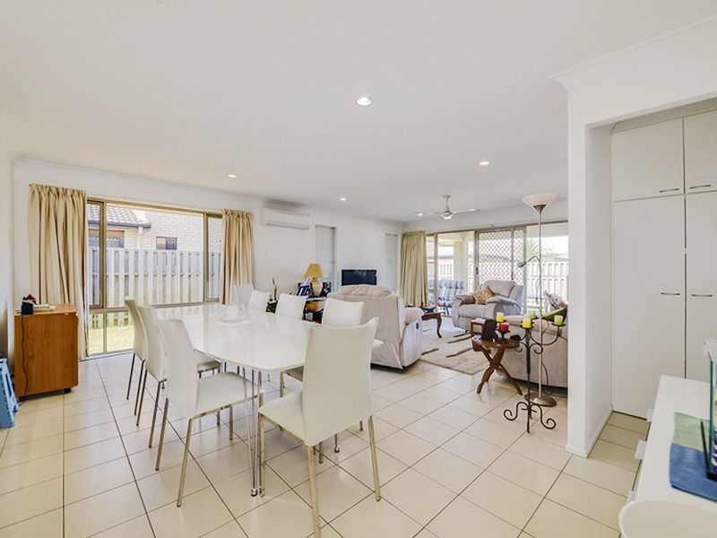 15 Winzear Drive, KALLANGUR, QLD 4503
