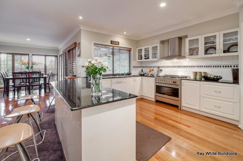 18 Maculata Grove, BUNDOORA, VIC 3083