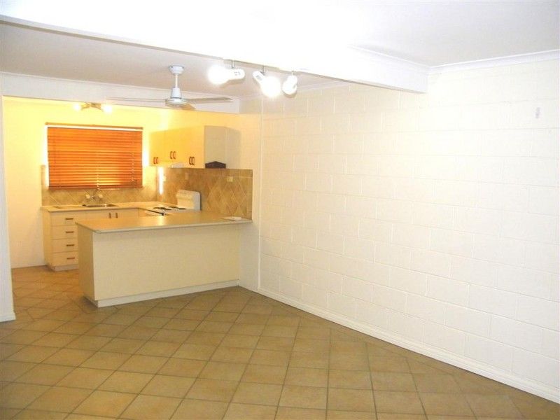 4/3 Sigg Street, SOUTH GLADSTONE, QLD 4680