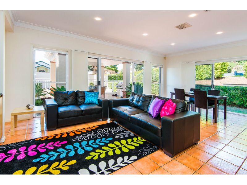 29 Coneyhurst Crescent, CARINDALE, QLD 4152