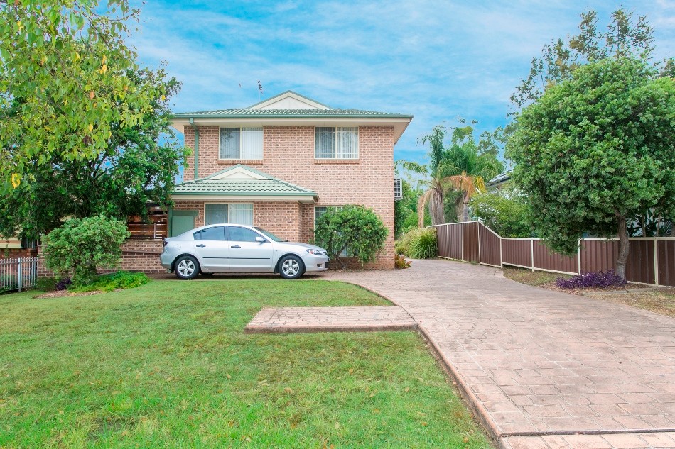1/52 Barker Street, CAMBRIDGE PARK, NSW 2747