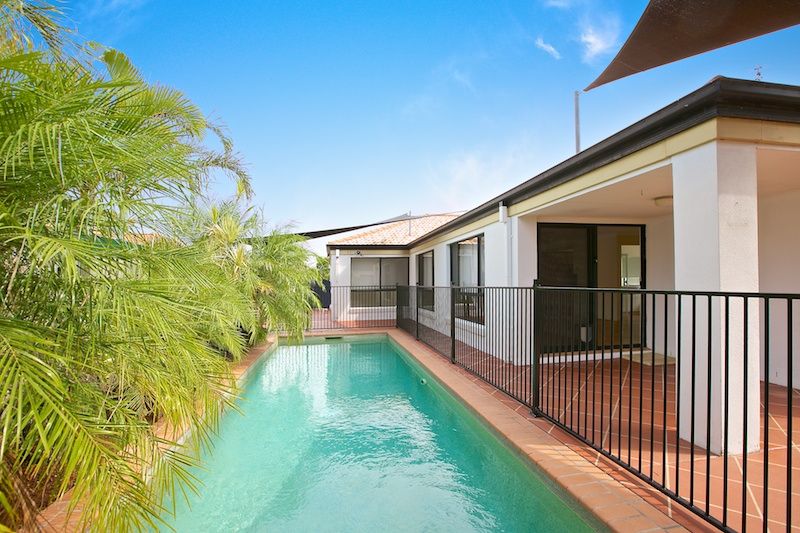 10 Ken Crescent, HELENSVALE, QLD 4212