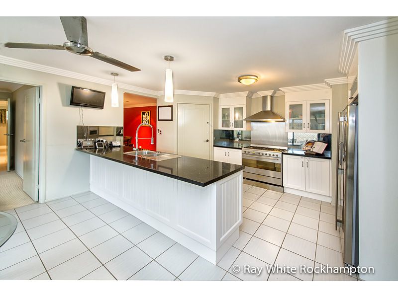 20 Julie Crescent, NORMAN GARDENS, QLD 4701