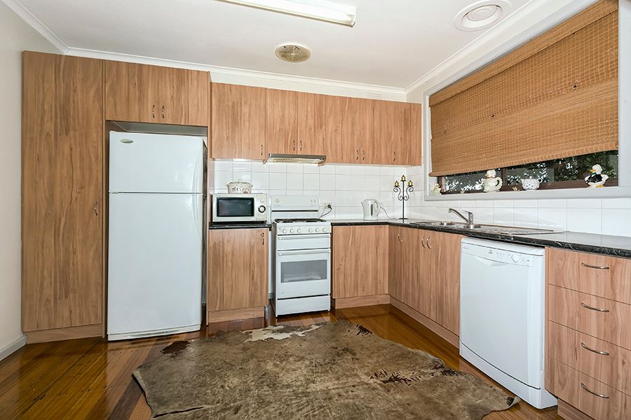 6 Teal Court, MELTON, VIC 3337