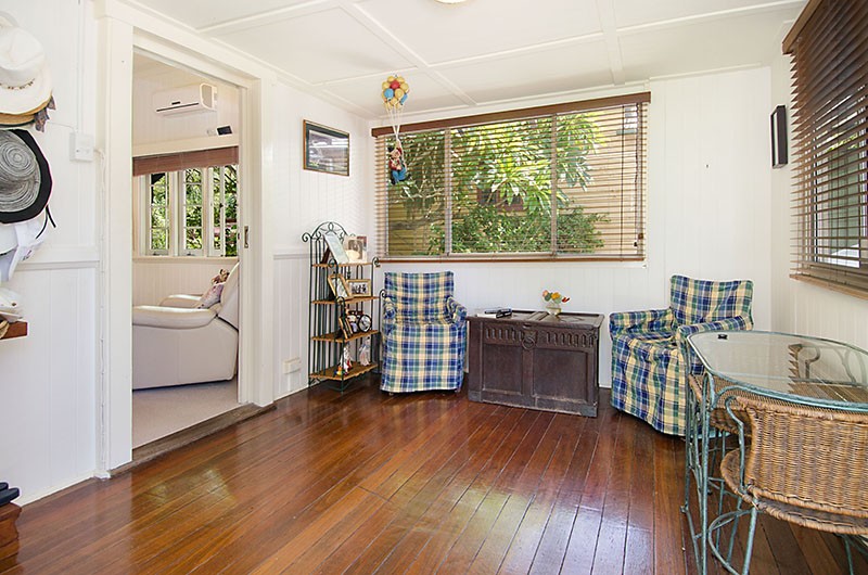 85 Sixth Avenue, BARDON, QLD 4065