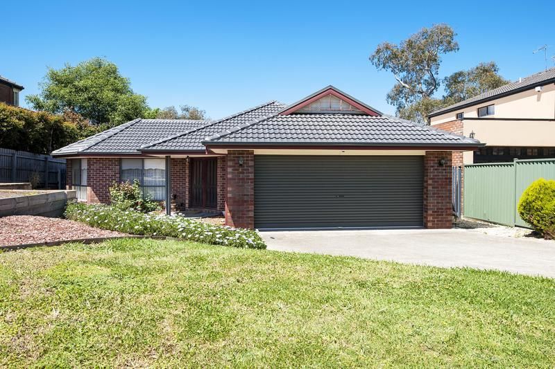 4 Atlanta Close, MILL PARK VIC 3082