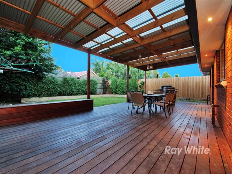 13 Sheraton Crescent, FERNTREE GULLY, VIC 3156