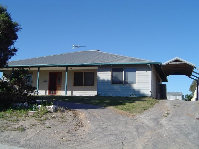 3 Reeve Terrace, PORT DENISON, WA 6525