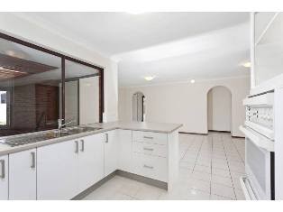 1 London Way, BATEMAN, WA 6150