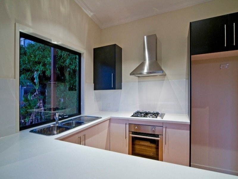 112 Kingsbury Street, NORMAN PARK, QLD 4170