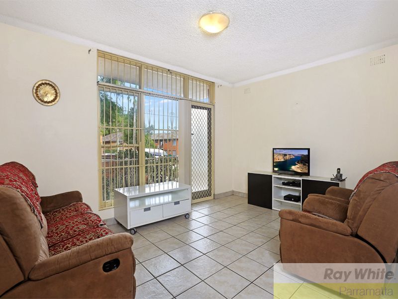 2/142A Good Street, HARRIS PARK, NSW 2150