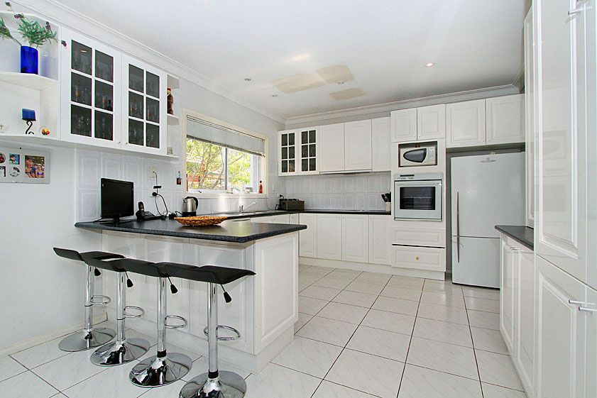 7 Timmins Court, MILL PARK, VIC 3082