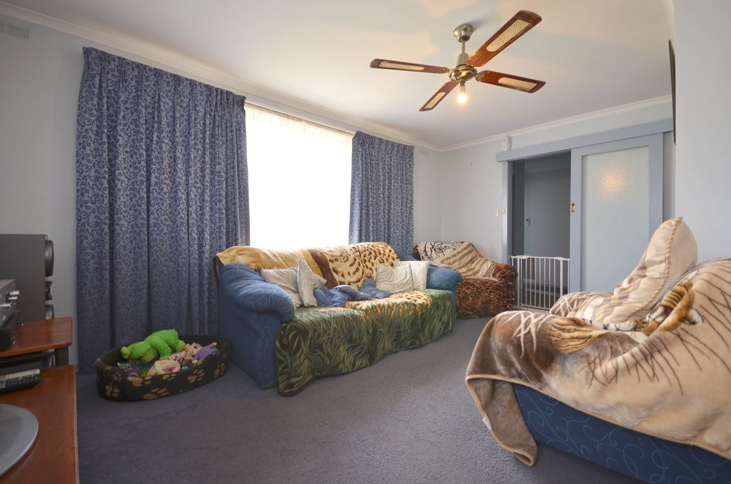 8 Bevtre Street, SEBASTOPOL, VIC 3356