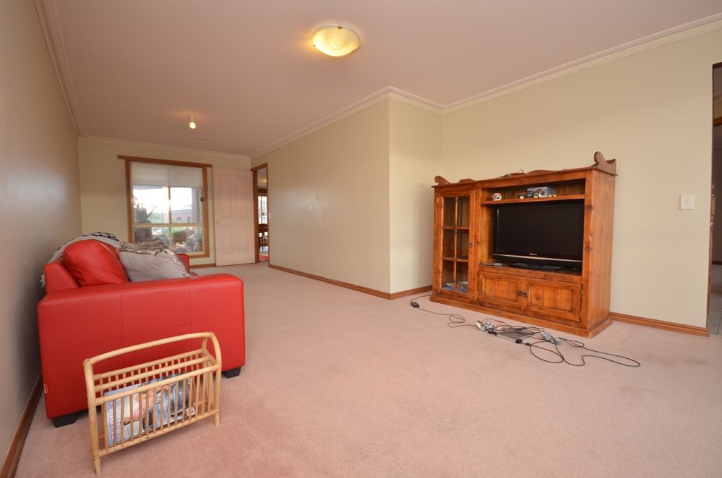 21 Tinworth Avenue, MOUNT CLEAR, VIC 3350