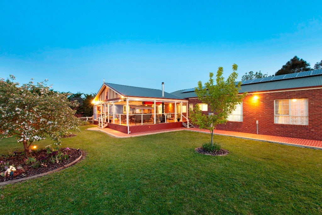 16 Berry Street, BALLAN, VIC 3342