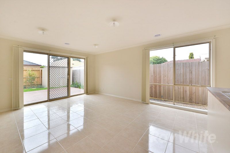 2/3 Phylis Avenue, BORONIA, VIC 3155