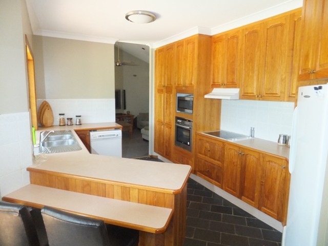18 Toucan Crescent, CONDON, QLD 4815