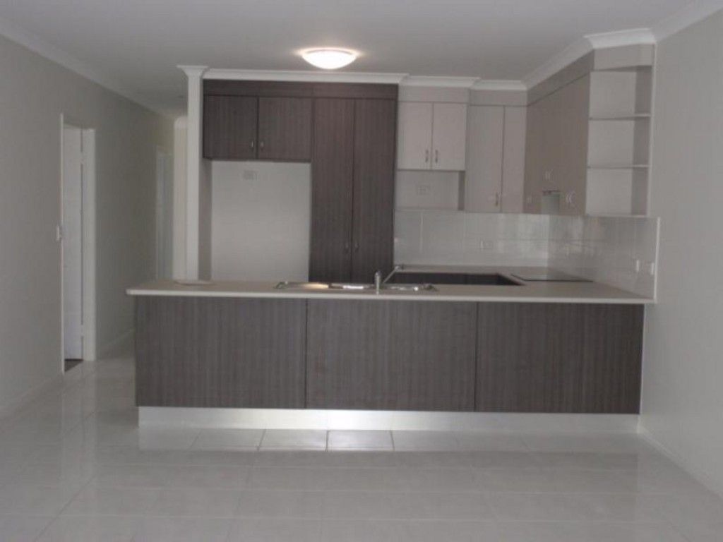 1/9 Paperbark Place, EMERALD, QLD 4720