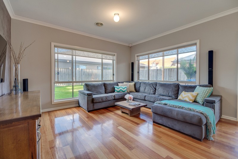 22 Mandalong Crescent, DOREEN, VIC 3754