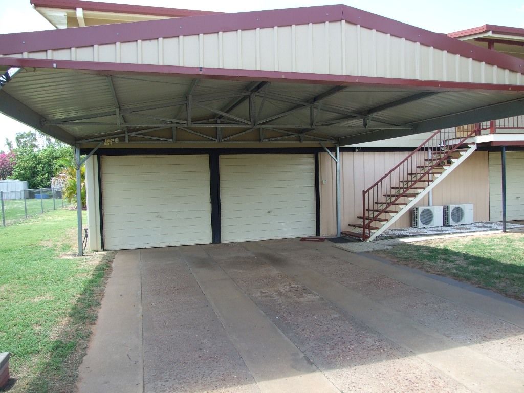 10 Ash Street, BARCALDINE, QLD 4725