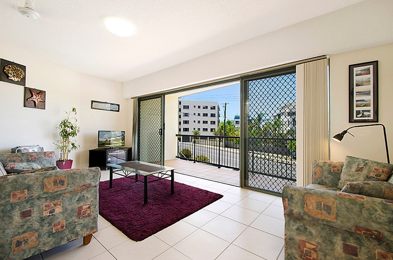 Unit 2/18 Mahia Terrace, Kings Beach, QLD 4551