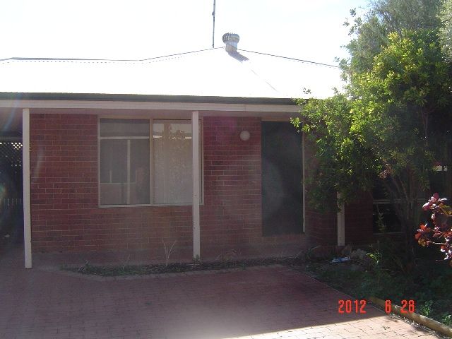 4/14 HOSKEN, DONGARA, WA 6525