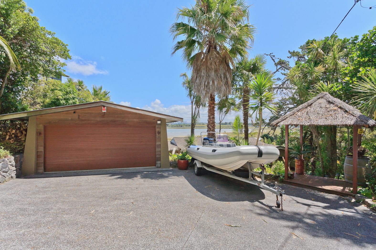 11 Herbert Street, HAURAKI, North Shore City