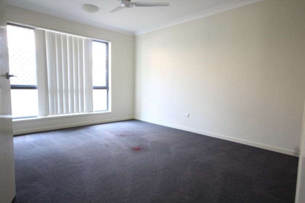 12 Polyanna Court, LOGANLEA, QLD 4131