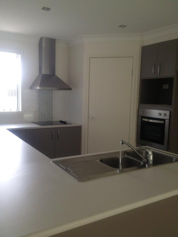 31 Mondial Drive, WARNER, QLD 4500
