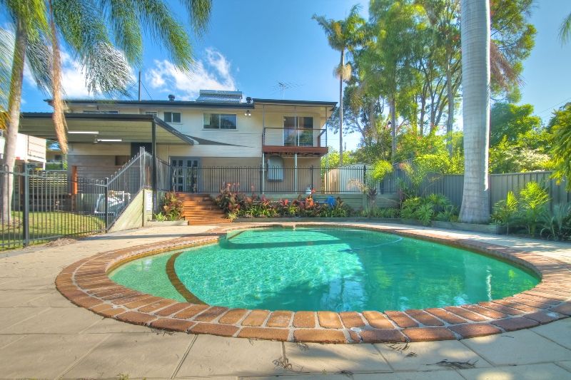 9 Maher Street, NORTH IPSWICH, QLD 4305