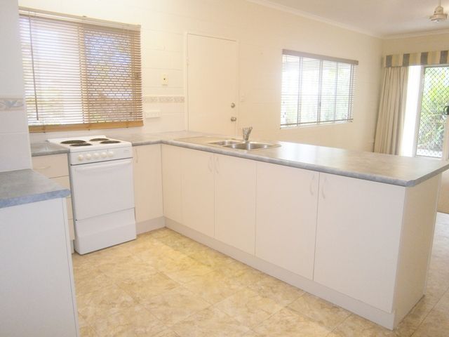 3 Sherwood Close, BRINSMEAD, QLD 4870