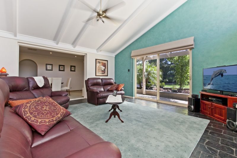 13 Mariners Crescent, WEST LAKES, SA 5021