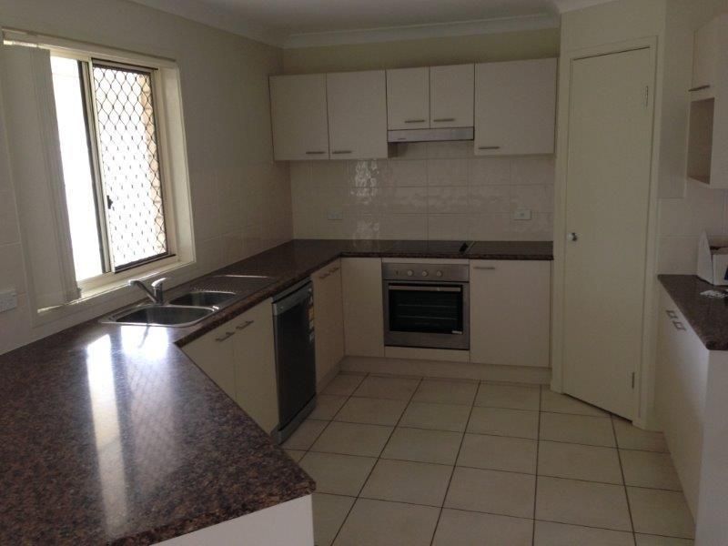 27 Alvine Drive, EAGLEBY, QLD 4207