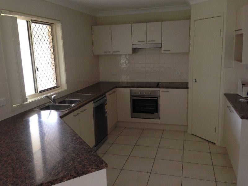 27 Alvine Drive, EAGLEBY, QLD 4207