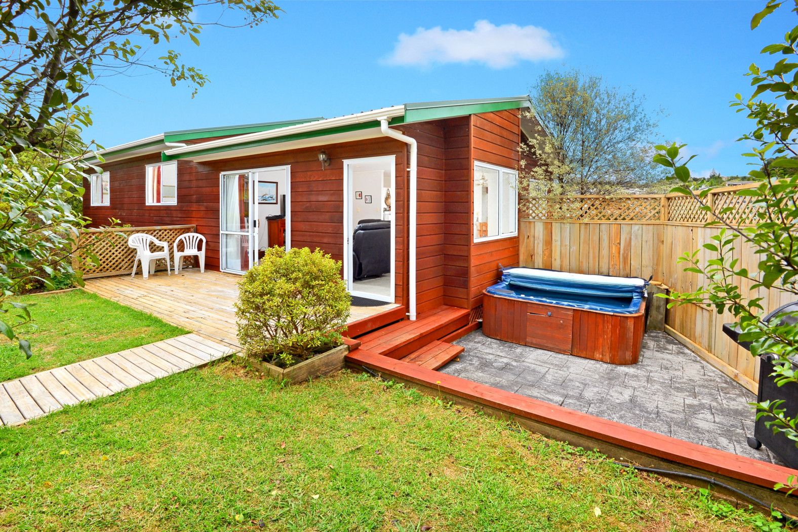 30 Witheford Drive, GLENFIELD, North Shore City