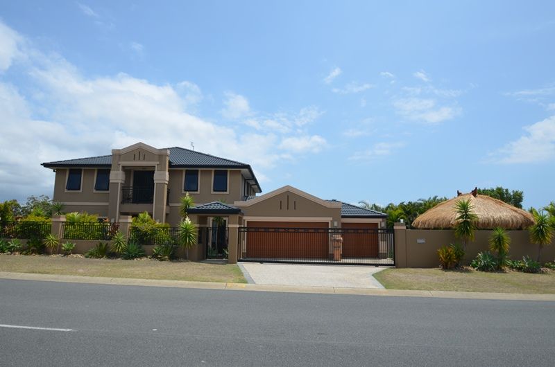 1 Parnham Court, ARUNDEL QLD 4214