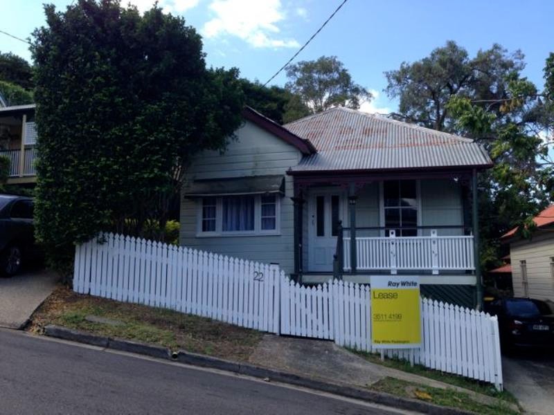 22 Surrey Street, RED HILL, QLD 4059
