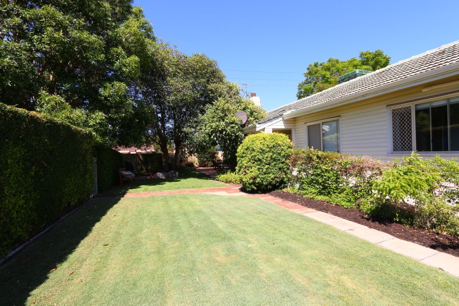 1 George Street, BELMONT, WA 6104