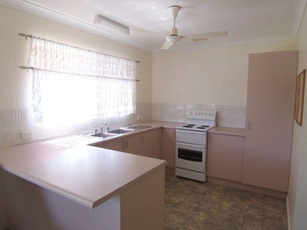 35 Moffat Street, KIRWAN, QLD 4817