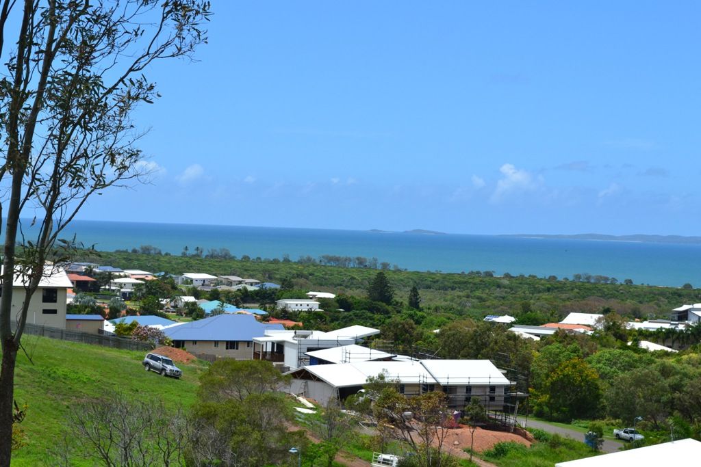 5 Fraser Crescent, PACIFIC HEIGHTS, QLD 4703